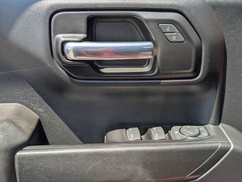 Used 2022 Chevrolet Silverado 1500 Custom RWD image 18