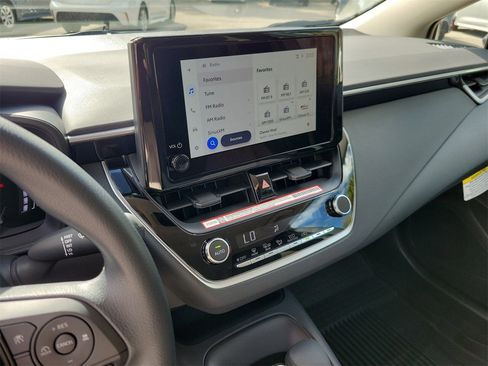 Used 2026 Toyota Corolla LE image 23