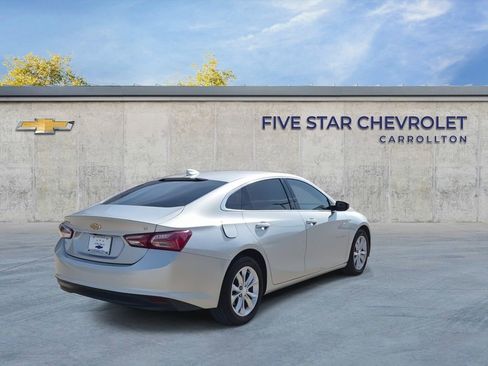 Used 2022 Chevrolet Malibu LT FWD image 8