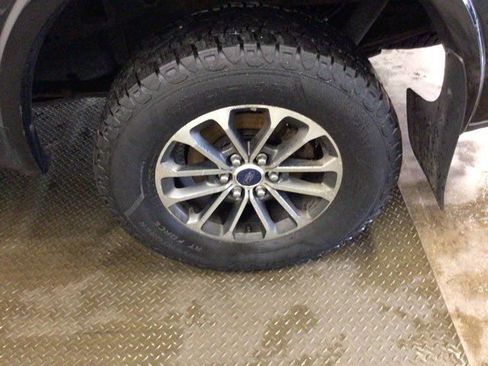 Used 2018 Ford F150 Lariat w/ Equipment Group 502A Luxury image 24