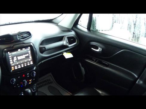 Certified 2023 Jeep Renegade Limited image 15