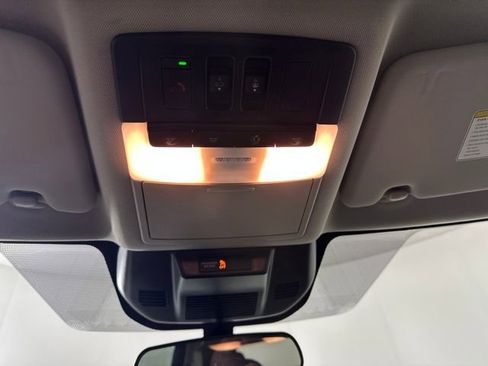 Used 2021 Nissan Rogue SV w/ Premium Package image 24