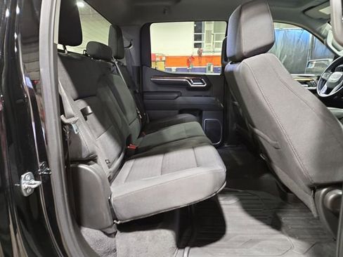 Used 2023 GMC Sierra 1500 Elevation image 36