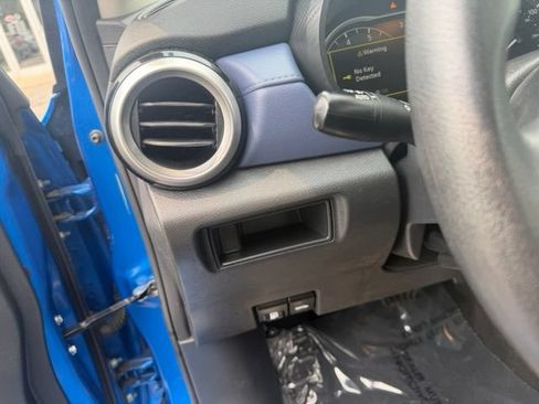 Used 2024 Nissan Versa SV FWD image 11