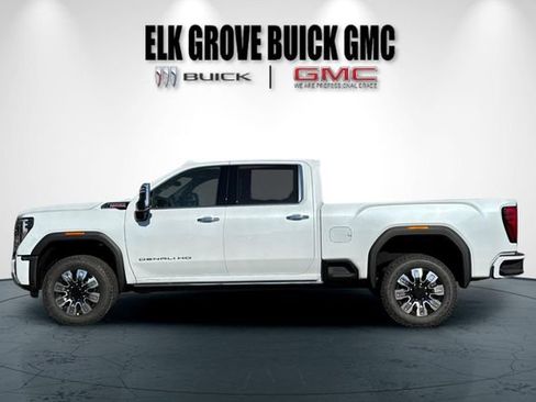 New 2026 GMC Sierra 2500 Denali w/ Denali Reserve Package image 7