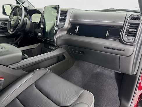 Used 2025 RAM 1500 Limited AWD/4WD image 30