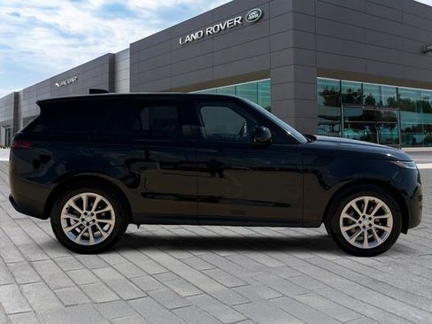 Used 2025 Land Rover Range Rover Sport SE AWD/4WD image 6