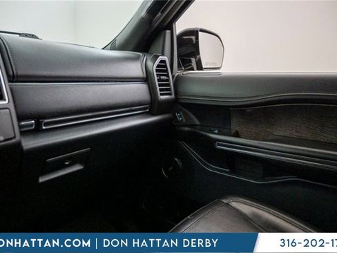 Used 2021 Ford Expedition Limited image 17