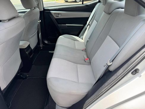 Used 2014 Toyota Corolla LE FWD image 18
