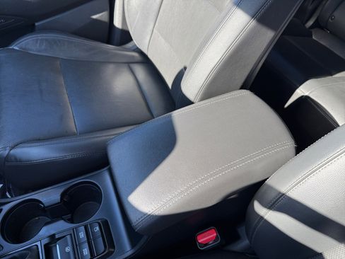 Used 2020 Hyundai Tucson Ultimate w/ Cargo Package image 14