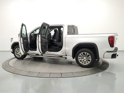Used 2023 GMC Sierra 1500 Denali w/ Technology Package AWD/4WD image 13