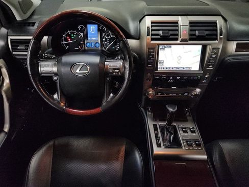 Used 2017 Lexus GX 460 Luxury w/ Preferred Accessory Package image 47