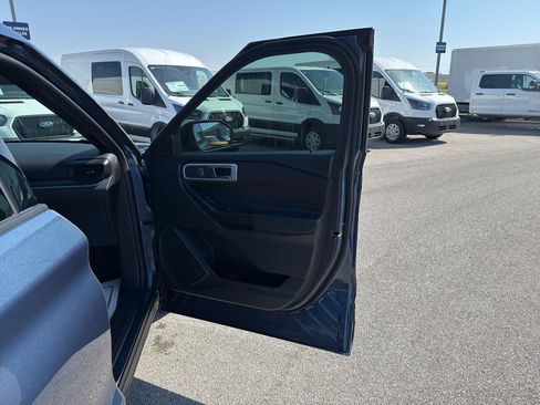 Used 2020 Ford Explorer XLT RWD image 21