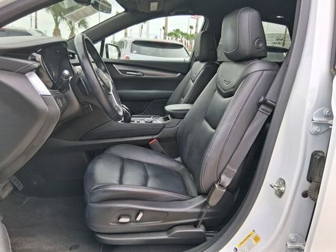 Used 2024 Cadillac XT5 Luxury w/ LPO, Floor Liner Package FWD image 20