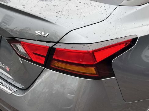 Certified 2021 Nissan Altima 2.5 SV image 16