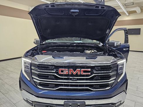Used 2023 GMC Sierra 1500 SLT AWD/4WD image 43