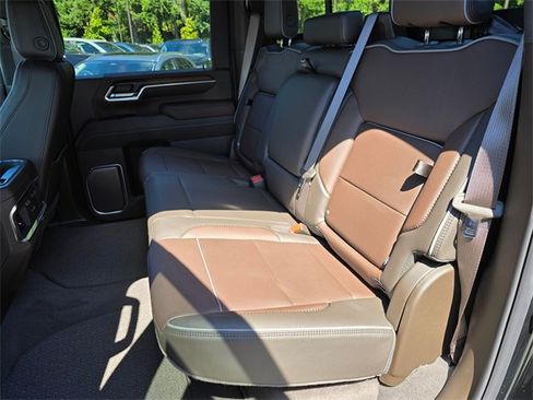 New 2025 GMC Sierra 2500 Denali w/ Technology Package image 17