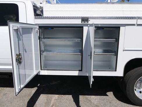New 2024 RAM 4500 Tradesman w/ Chrome Appearance Group RWD image 6