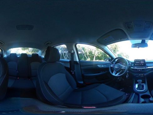 Used 2023 Kia Forte LXS image 40