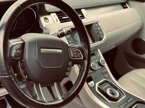 Used 2014 Land Rover Range Rover Evoque Pure Plus image 14