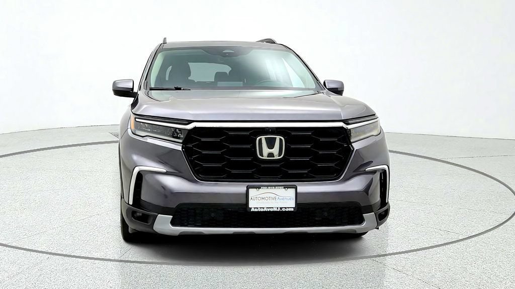 Used 2023 Honda Pilot Elite image 2