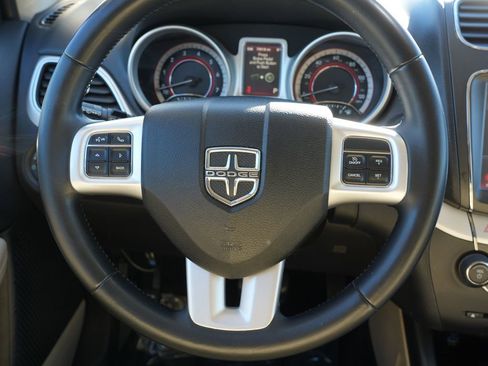 Used 2017 Dodge Journey SE w/ Safe & Sound Group image 23