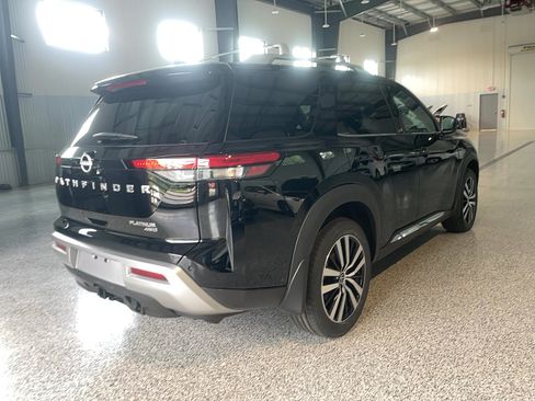 Used 2024 Nissan Pathfinder Platinum w/ Cargo Package AWD/4WD image 18