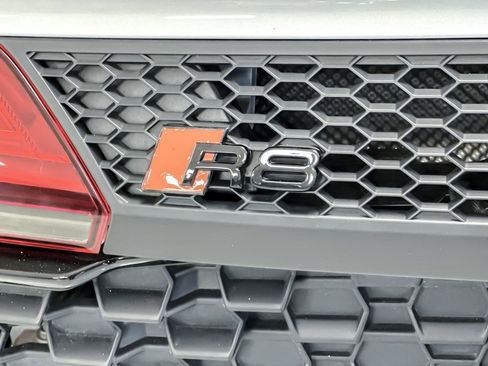 Used 2021 Audi R8 V10 w/ Premium Package image 26