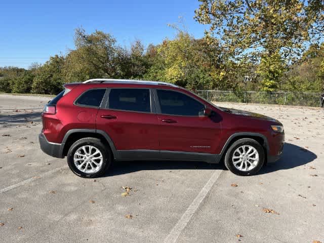 Used 2020 Jeep Cherokee Latitude FWD image 9