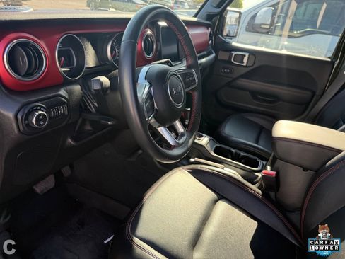Used 2022 Jeep Gladiator Rubicon w/ Trailer Tow Package AWD/4WD image 15