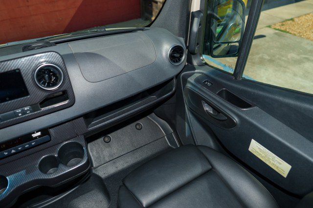 Used 2020 Mercedes-Benz Sprinter 2500 image 19