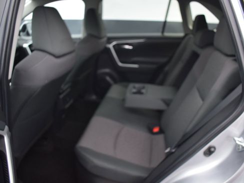 Used 2023 Toyota RAV4 XLE image 12