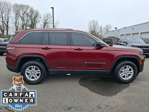 Used 2023 Jeep Grand Cherokee Laredo image 7