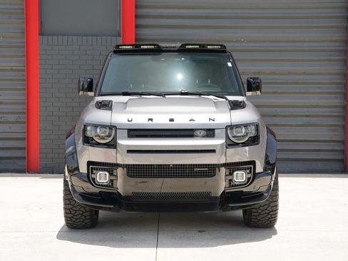 Used 2023 Land Rover Defender 110 X-Dynamic SE AWD/4WD image 2