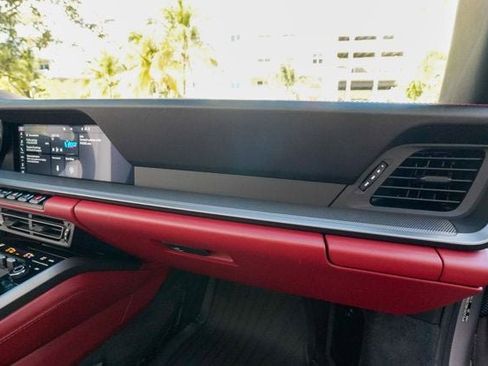 Used 2021 Porsche 911 Carrera image 92