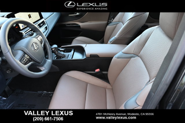 Used 2025 Lexus ES 350 w/ Premium Package FWD image 14