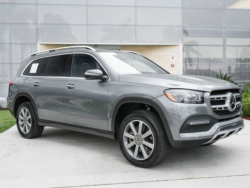 Used 2023 Mercedes-Benz GLS 450 4MATIC image 3