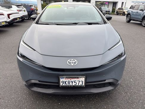 Used 2024 Toyota Prius LE image 9