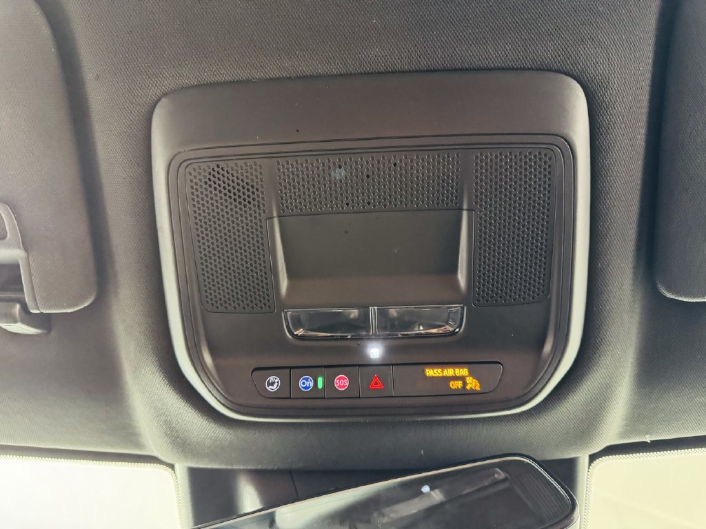 Used 2024 Chevrolet Equinox EV LT AWD/4WD image 19
