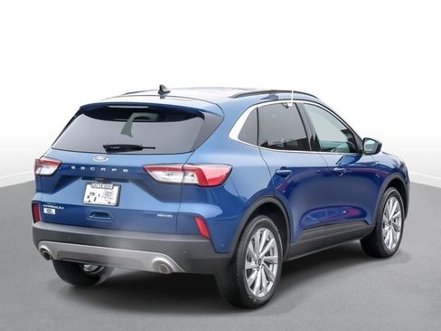 Used 2022 Ford Escape Titanium w/ Titanium Elite Package image 8