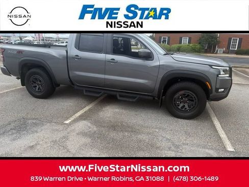 Used 2025 Nissan Frontier PRO-4X w/ Pro Convenience Package AWD/4WD image 5