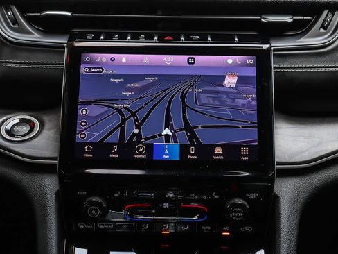 Used 2021 Jeep Grand Cherokee L Limited image 13