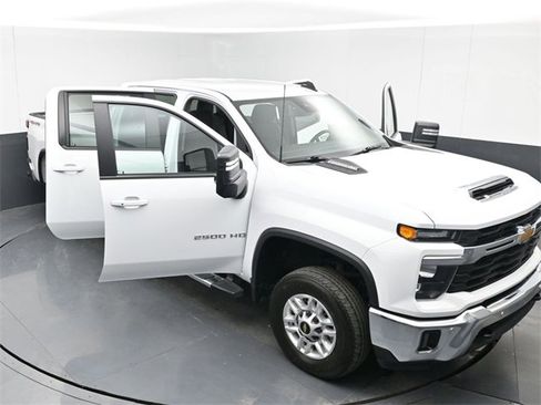 Certified 2025 Chevrolet Silverado 2500 LT w/ Safety Package image 49