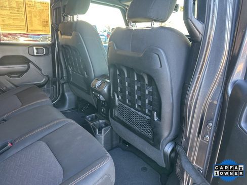 Used 2023 Jeep Gladiator Mojave w/ Cold Weather Group image 43