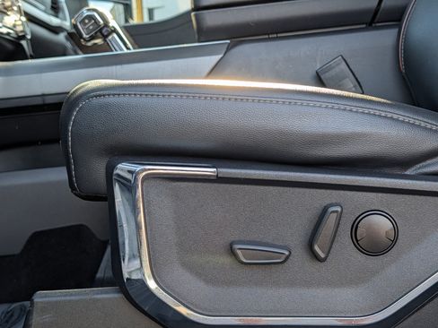 Used 2022 Ford F150 Lariat image 27