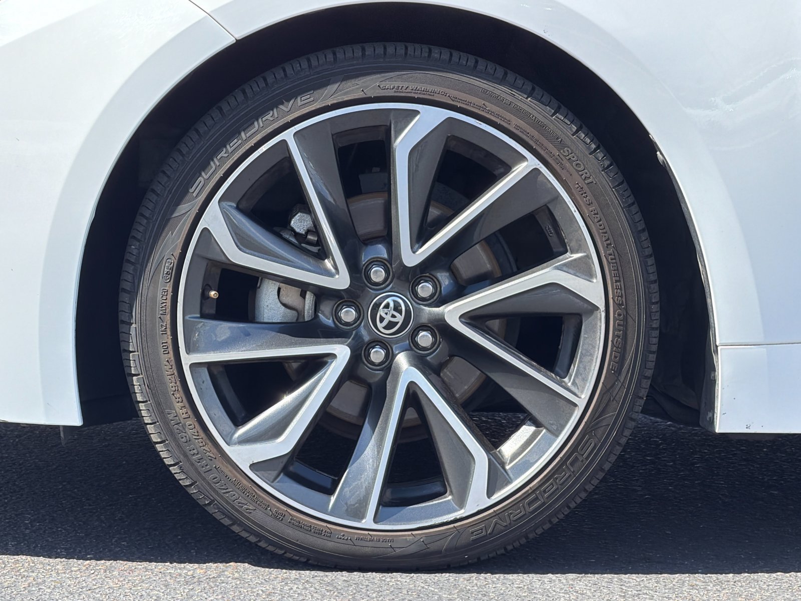 Used 2020 Toyota Corolla SE w/ SE Premium Package FWD image 23