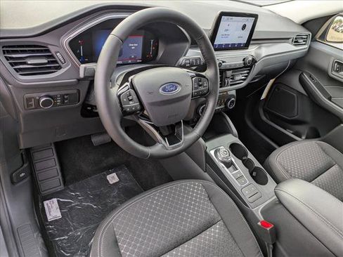 New 2025 Ford Escape Active w/ Cold Weather Package image 3