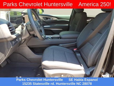 New 2026 Chevrolet Traverse LT w/ Driver Confidence Package FWD image 15