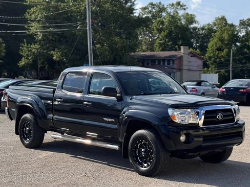 Used 2008 Toyota Tacoma PreRunner w/ SR5 Pkg #2 RWD image 7