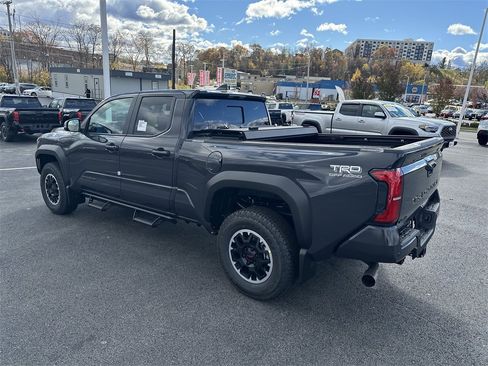 New 2025 Toyota Tacoma TRD Off-Road image 3